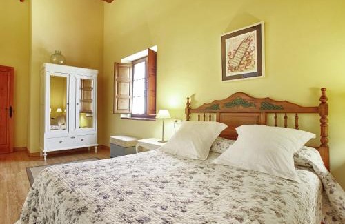 Nava House | Mansion with Pool & Terrace