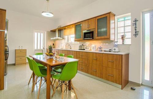 Mothiana House | Mantarini House