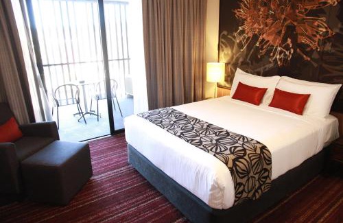 Barney Point Apartment | Mantra Gladstone