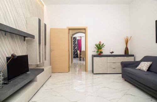 Aci Castello House | Manuela House