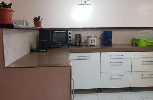 Baybay City Apartment | Manuela's Home - A Home away from home!