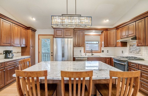 Maple Grove House | Maple Haven: Extended Stay Serenity