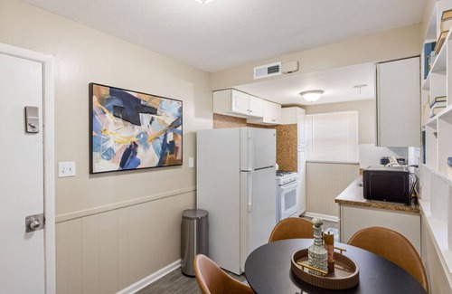 Maple Heights Apartment | Maple Heights Sweet - Libby Unit 7