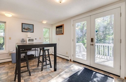 Annandale House | Maple Hill Lodge on Clearwater Lake. Pool, Beach and Boat Slip! (Annandale)