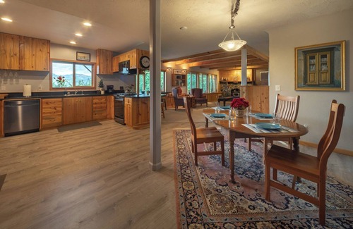 Woodland Bed & Breakfast | MapleRidge House: A BnB For All Seasons!