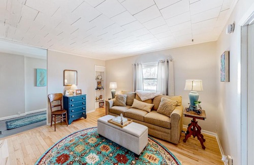 Colchester House | Maplewood Manor - Unit 2