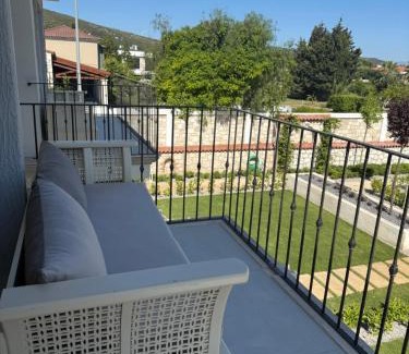 Alacati Apartment | Mara Bahçe Alaçatı