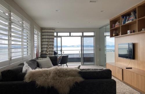 Maraetai Apartment | Maraetai views