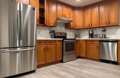 Union City House | @ Marbella Lane - 4BR Alluring Home