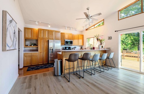 Maple Heights-Lake Desire Cottage | @ Marbella Lane - Hidden Gem on Scenic Shady Lake