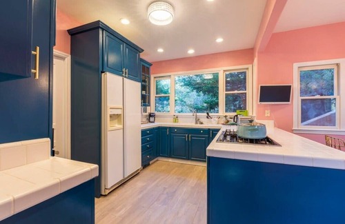 Rockaway Beach House | Marbella Lane Tuscan Villa with Hot Tub