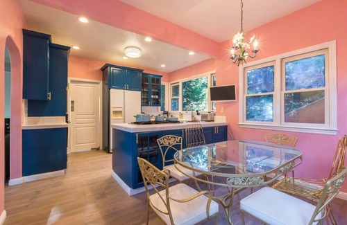 Rockaway Beach House | Marbella Lane Tuscan Villa with Hot Tub