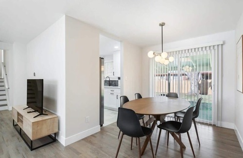 Northwest Arvada House | @ Marbella - Modern 4-BR Retreat Chef's Kitchen