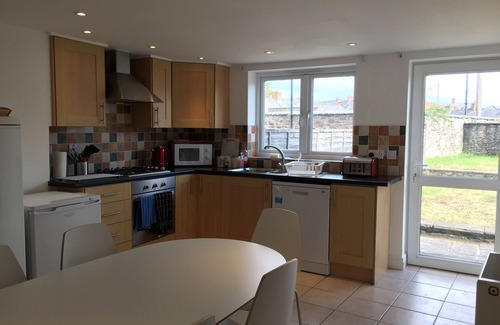 Brecon Cottage | March Cottage Terraced Cottage Brecon Brecon Beacons Free Wifi