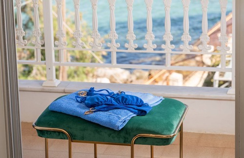 Zakynthos Town Apartment | Mare Nostrum Seafront Apartment