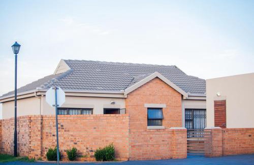 Emalahleni House | Marelden security estate