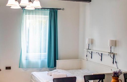 Veresegyhaz Apartment | Marelle Porta