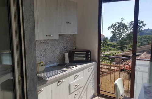 San Lazzaro House | Mareluna holiday home in the center of Agerola
