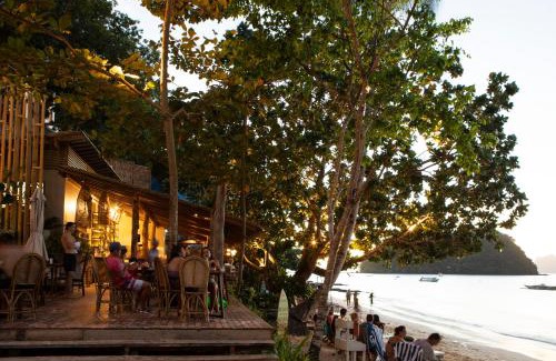 El Nido Resort | Maremegmeg Beach Club