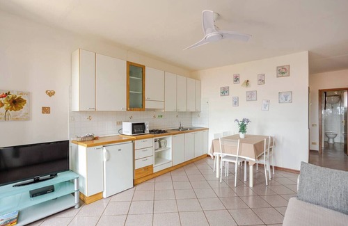 Zona 167 Scarlino Apartment | Maremma apartment with panoramic sea view, pets allowed