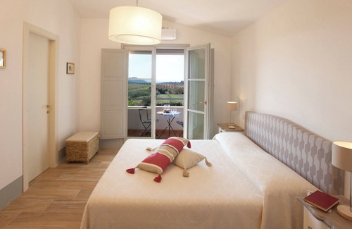 Casale Nuovo Villa | Maremmavillas Farmhouse with swimming pool in the Tuscan Maremma
