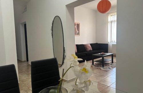 Magurele Apartment | Mares Rentals Residence Magurele