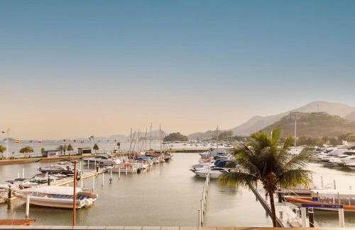 Parque das Palmeiras Apartment | Mares Suítes by Angra Beach - Piratas Residence