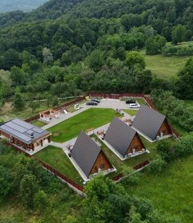 Pausesti-Maglasi Ski Chalet | Mareva House A Frame Chalet