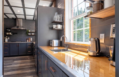 Placentia House | Margie's Place By the Pond