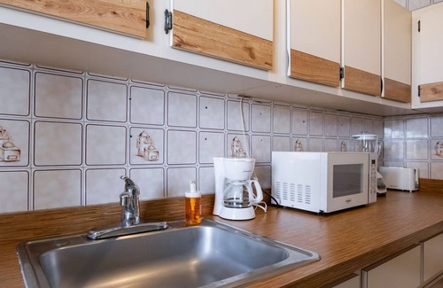 Isla Verde Apartment | Maria Beach 1BDR Oceanfront Pool Parking