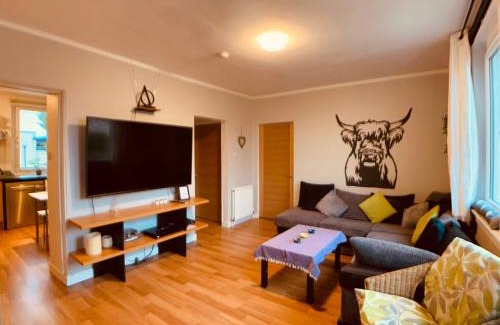Restalrig Apartment | Maria- Bright and Modern City Center Apartment .