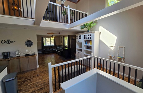 New Ipswich House | Marians Place Mountain Lake Escape!