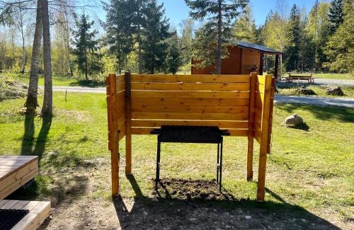 Laane-Nigula Parish House | Marika Puhkeküla - Metsanurga Öömaja "shared bathroom"