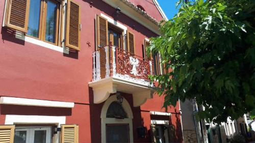 Gaios Apartment | Marilu's port mansion house