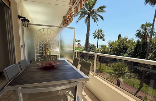 California - Pezou Apartment | Marilyn Beach - Sea view, terrace & private garage