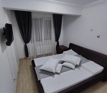 Sector 3 Apartment | Marimar