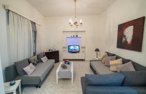 Nikaia Apartment | Marina Apartment Cozy, Spotless, AC, WiFi