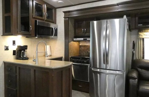 Key Largo RV Rental | Marina-Beach-Heated Pool-Kayak