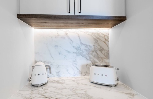 Shell Cove House | Marina Getaway ~ Satisfying ocean view with the sea breeze!