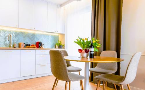 Ilawa Apartment | Marina Nautica - nowy, parking podziemny, winda, Netflix i Max, TV55"