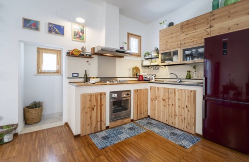 Mola di Bari Apartment | Marina Terrace Apartment between downtown and the sea