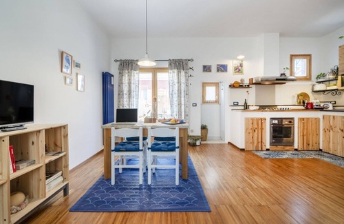Mola di Bari Apartment | Marina Terrace Apartment between downtown and the sea