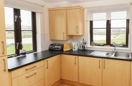 Burry Port House | MARINA VIEW, pet friendly in Burry Port