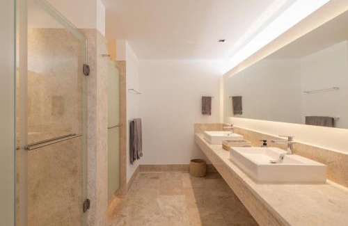 Playa Mujeres Apartment | Marina Vista Retreat in Cancun La Amada