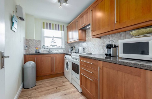 Leven Apartment | Marine Park (No 10)