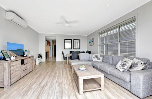 Caves Beach Villa | Mariner's Rest at Caves Beach Villas