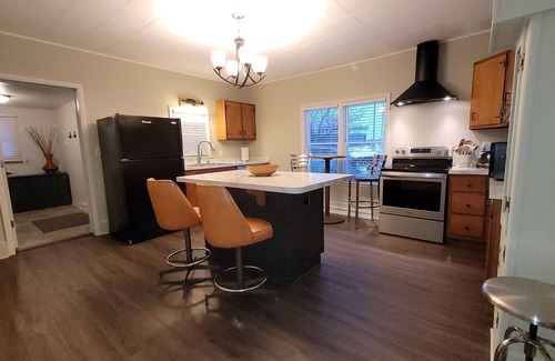 Ludington House | Mariners Landing; Dockside Cottage Ludington