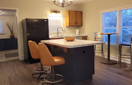 Ludington House | Mariners Landing; Dockside Cottage Ludington