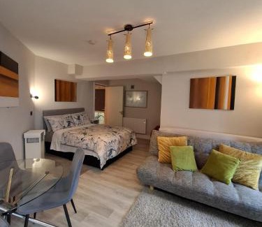 Innishannon Apartment | Mariners Rest One Bedroom Apartment in Innishannon Village