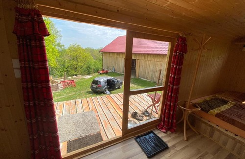 Pobezovice Other | Maringotka na samotě na kozí farmě